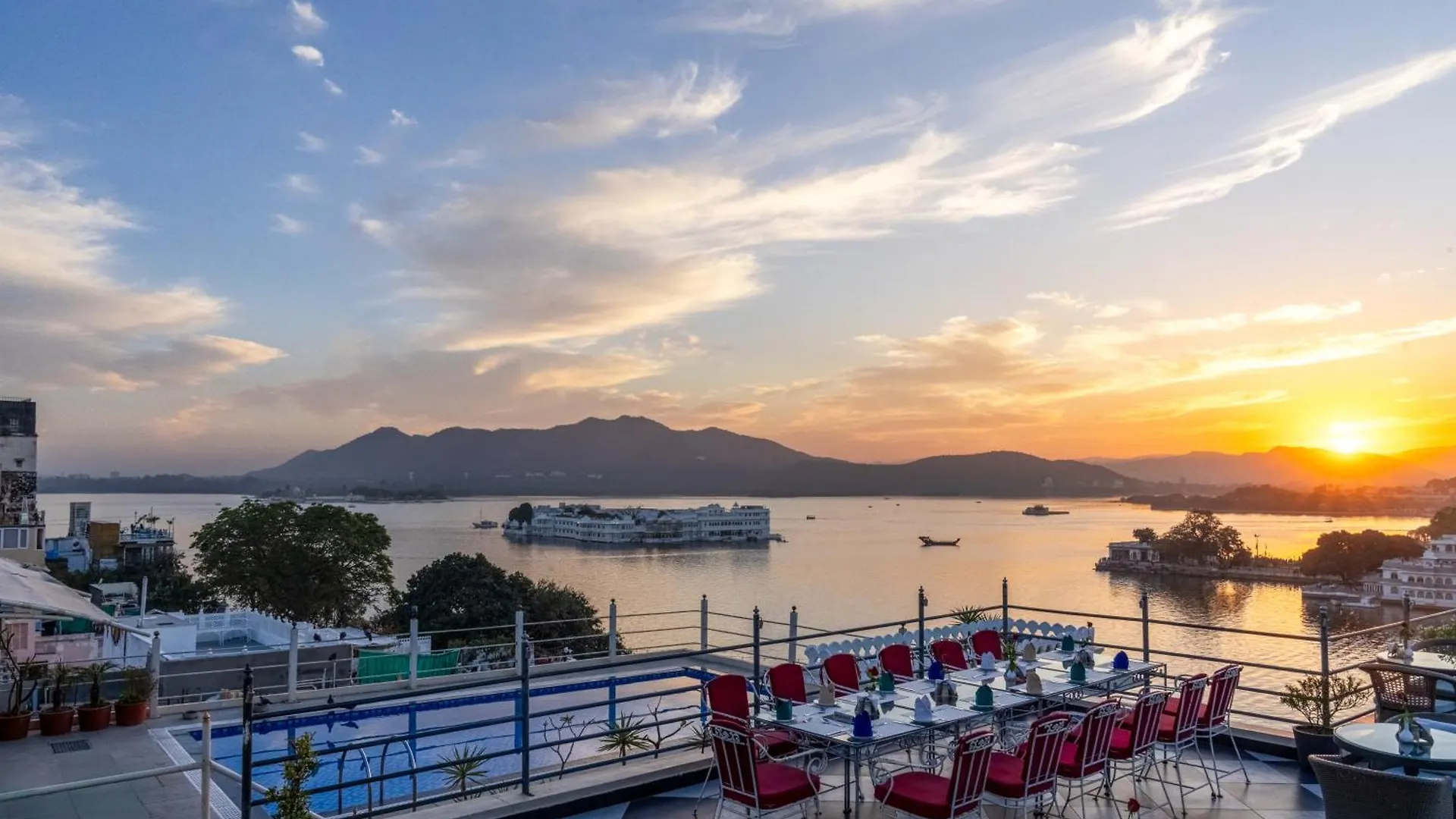 ***  Udaigarh - Udaipur Hotel India