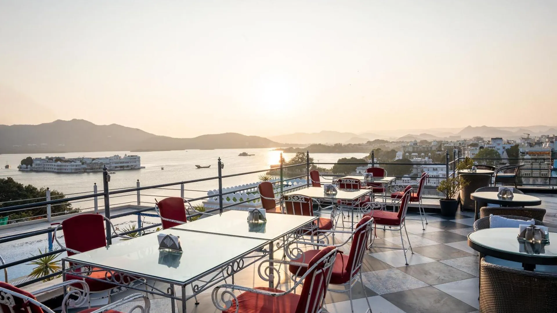 Udaigarh - Udaipur Hotel