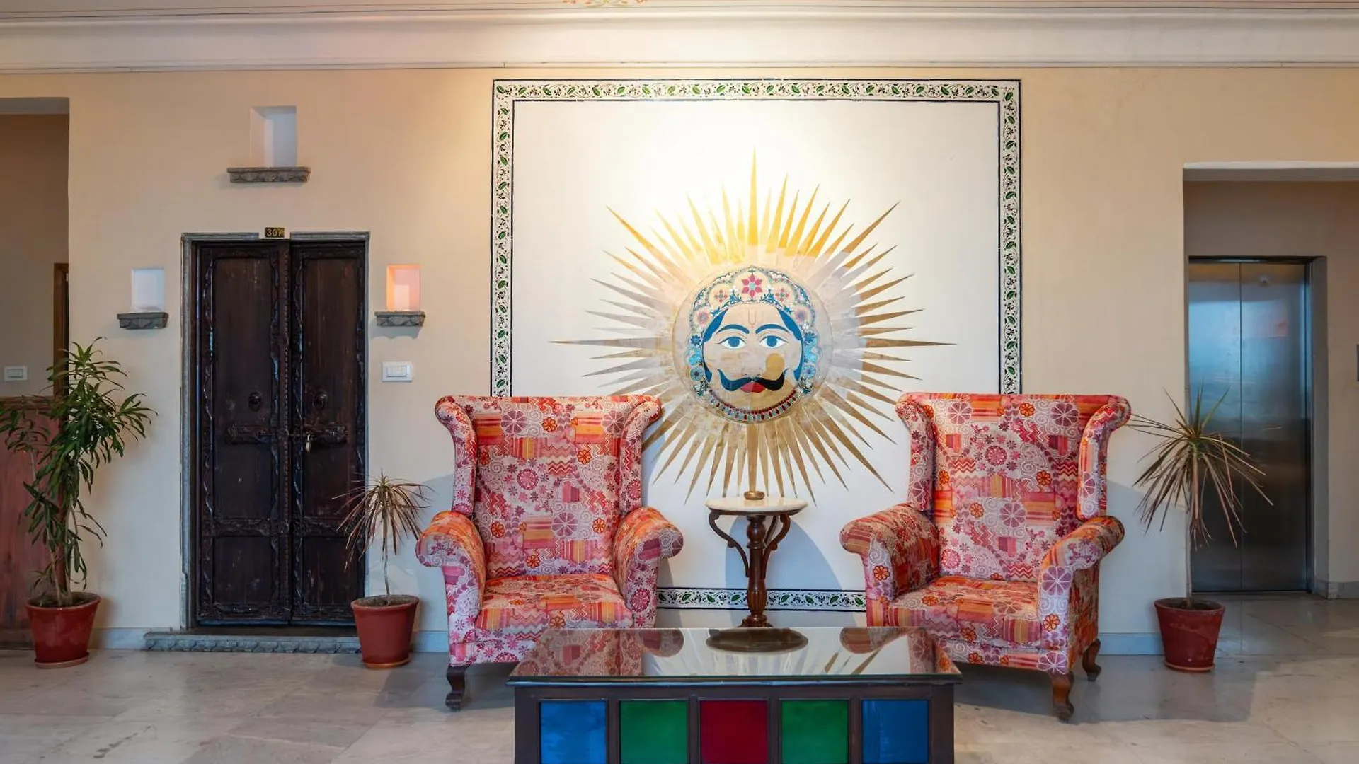 Udaigarh - Udaipur Hotel India