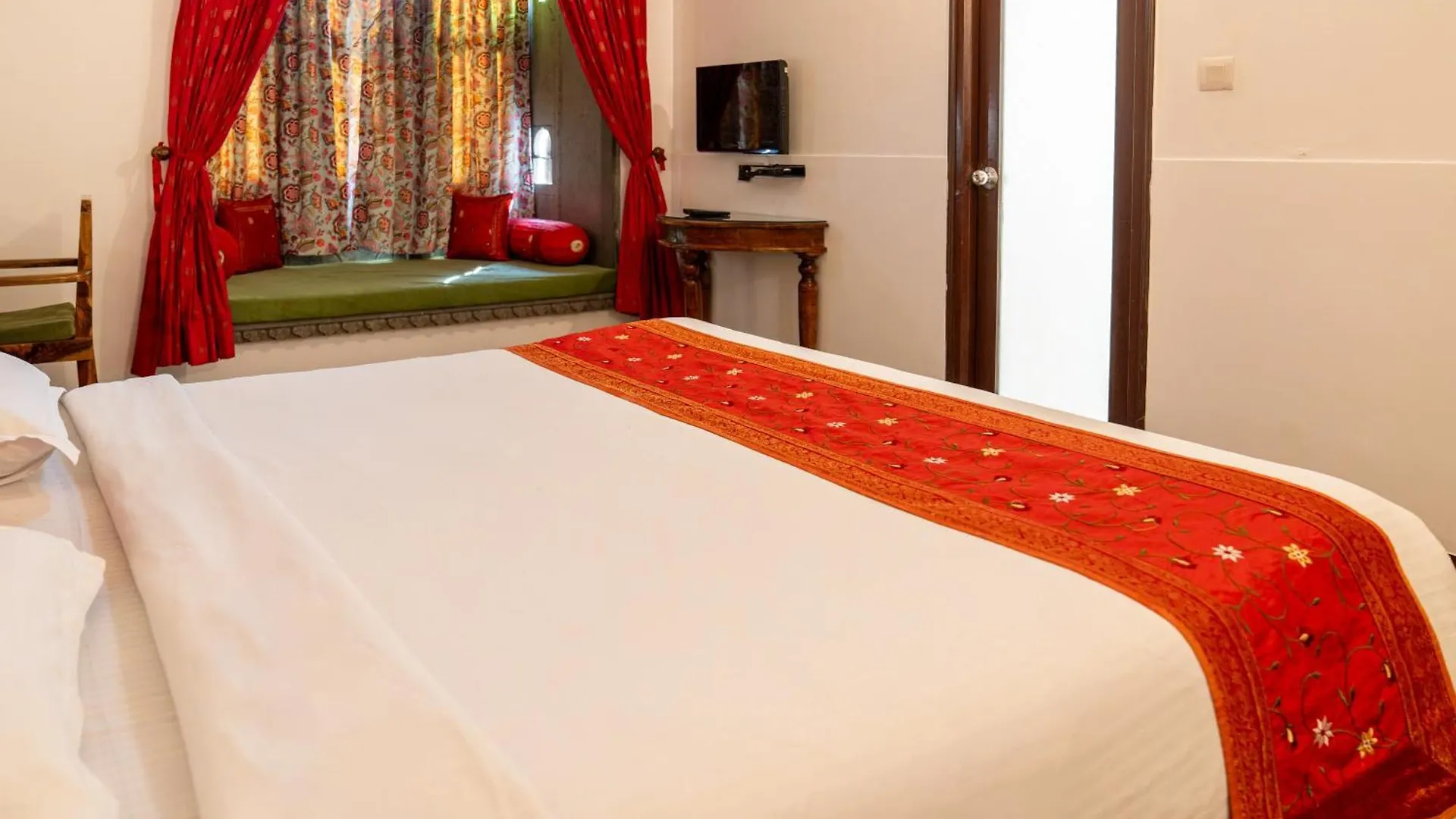 Udaigarh - Udaipur Hotel 3*,